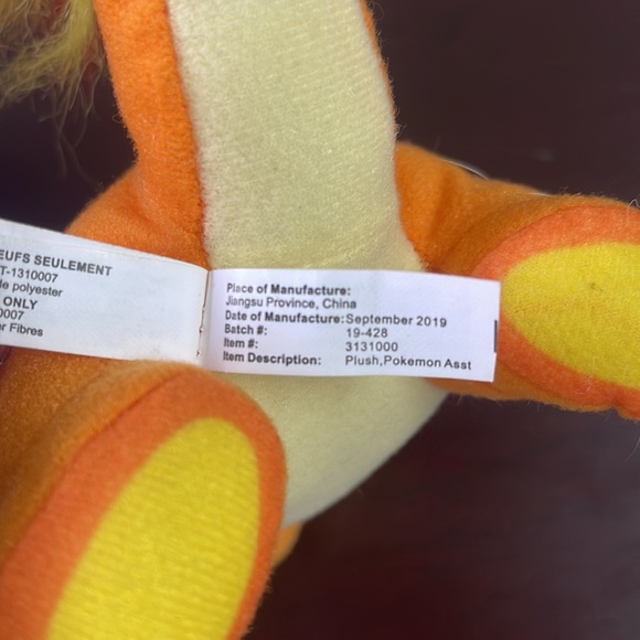 Pokémon Charmander Plushie - Picture 7 of 7